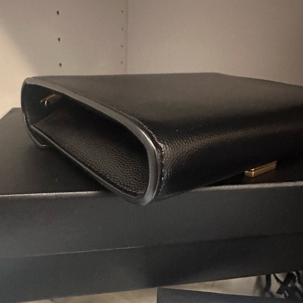 Saint Laurent Black Leather cross body bag - Picture 4 of 7